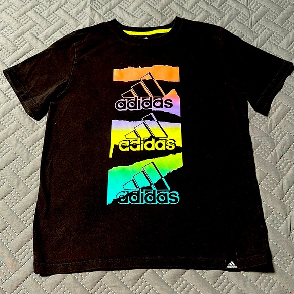 Adidas Boys Black Tee, EUC, Size Small (8) - Picture 1 of 7
